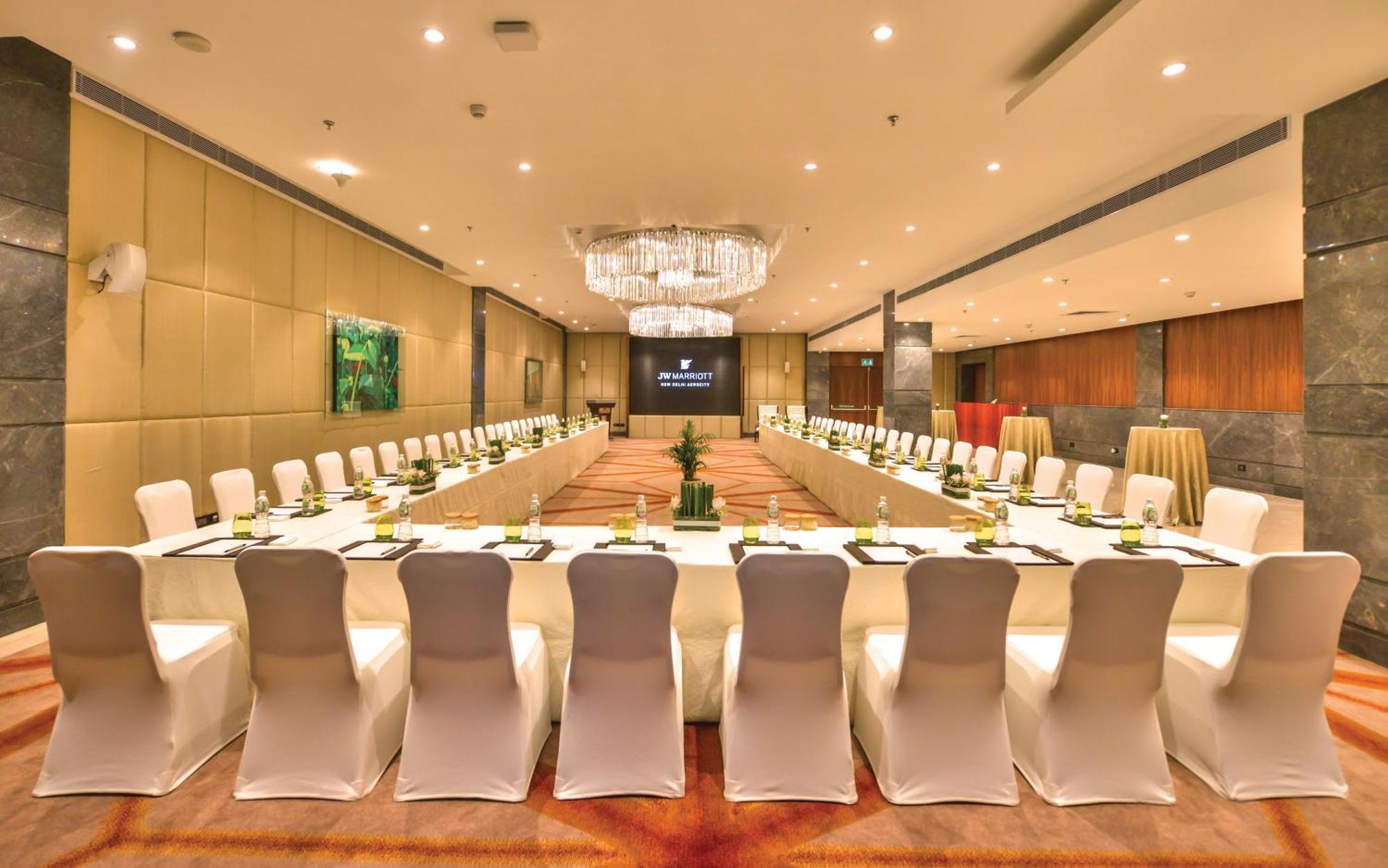 Jw Marriott Hotel New Delhi Aerocity Luaran gambar The Royal