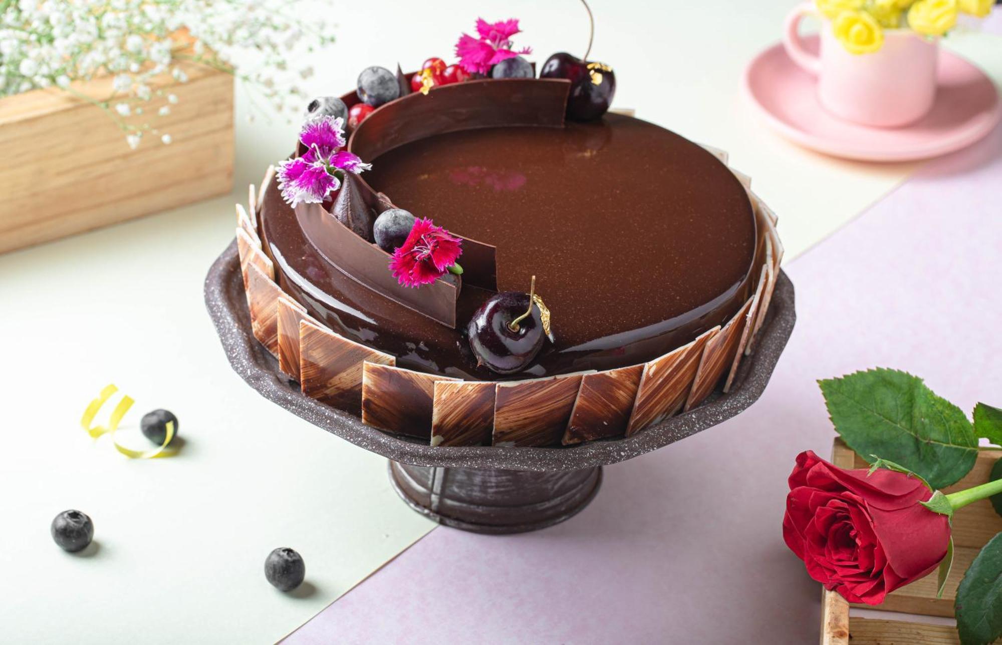 Jw Marriott Hotel New Delhi Aerocity Luaran gambar A chocolate cake