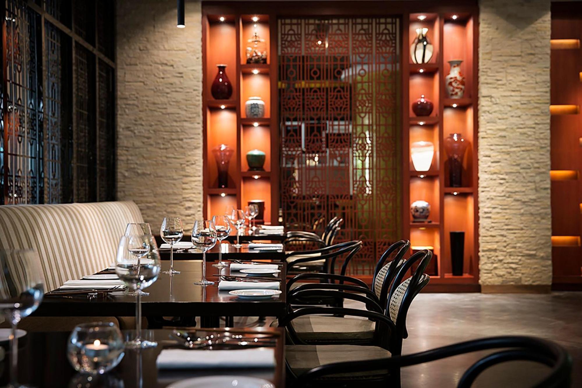 Jw Marriott Hotel New Delhi Aerocity Luaran gambar Interior of the restaurant