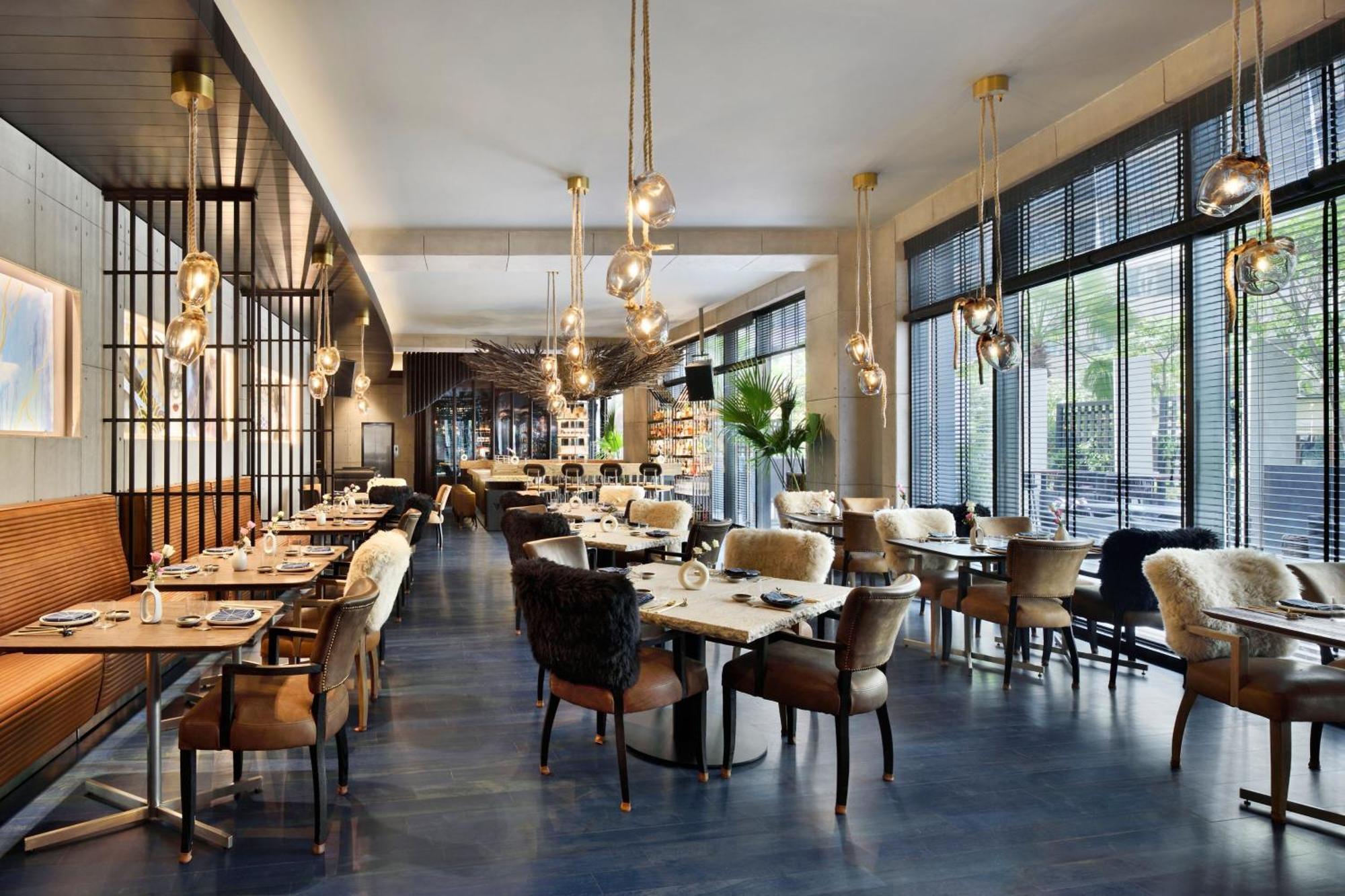 Jw Marriott Hotel New Delhi Aerocity Luaran gambar The restaurant